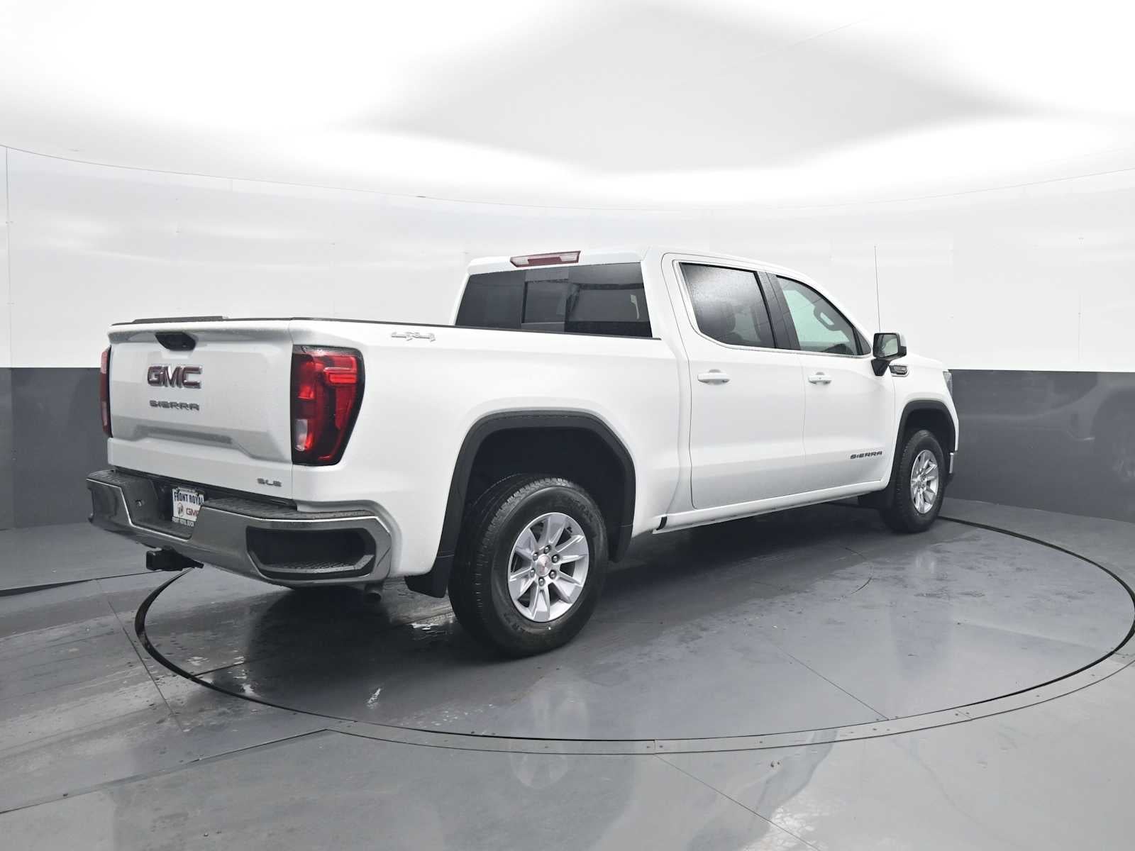 2026 GMC Sierra 1500 SLE