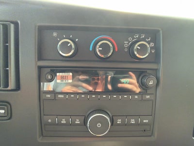 2025 GMC Savana Cutaway 3500 1WT