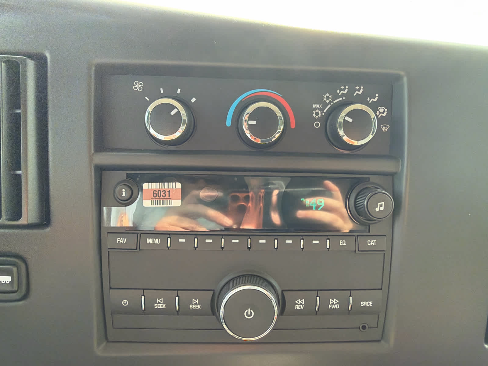 2025 GMC Savana Cutaway 3500 1WT