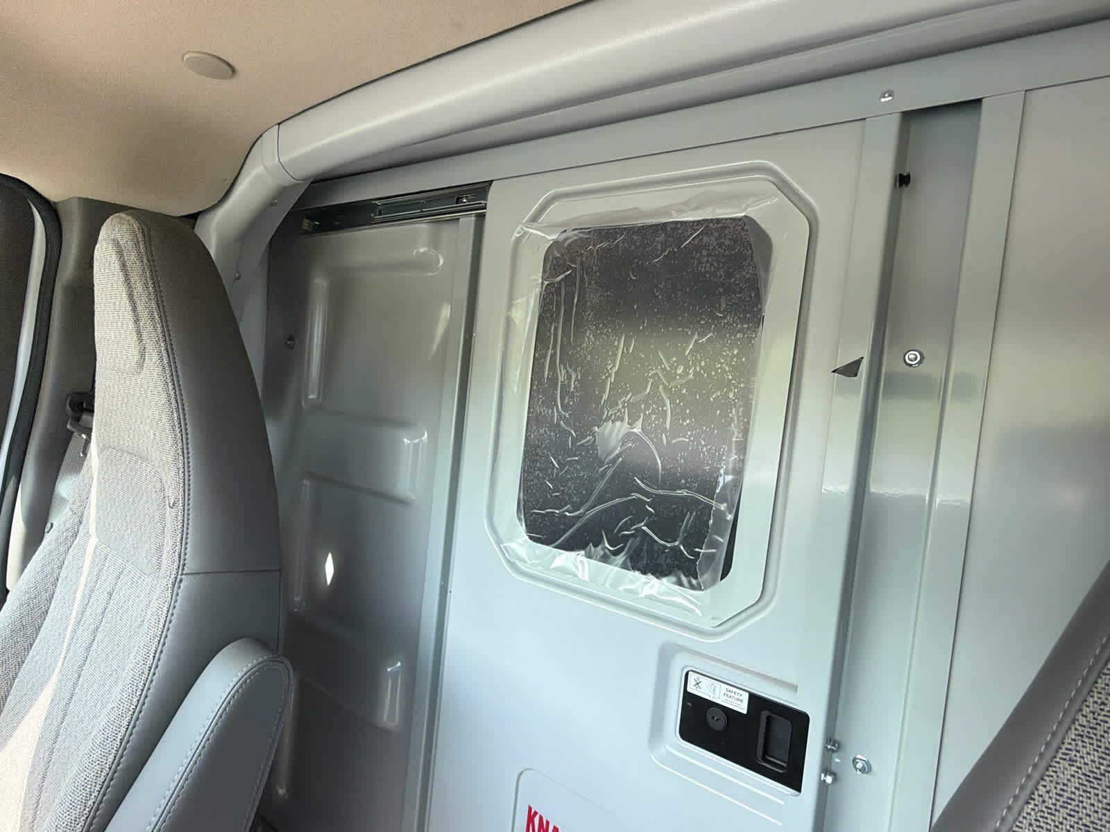 2025 GMC Savana Cutaway 3500 1WT